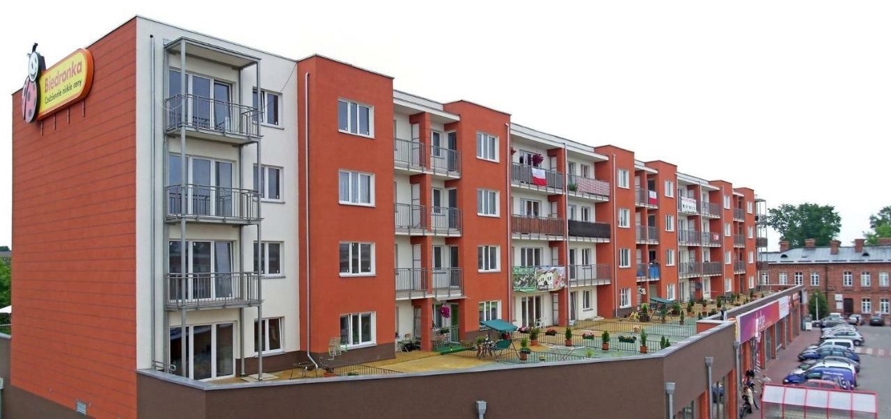 2-Room Apartment Nowy Dwór Mazowiecki Exterior foto
